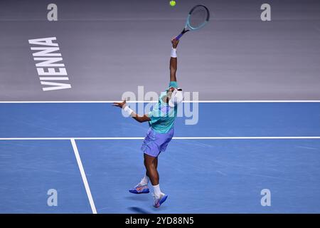 Vienna, Vienna, Austria. 25 ottobre 2024. Lorenzo Musetti d'Italia, serve durante l'Erste Bank Open - ATP500, Mens Tennis (Credit Image: © Mathias Schulz/ZUMA Press Wire) SOLO PER USO EDITORIALE! Non per USO commerciale! Foto Stock