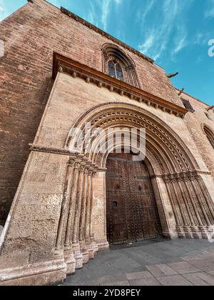 Valencia, Spagna - 3 settembre 2022: La Cattedrale di Valencia, nota anche come Cattedrale di Santa Maria, è una chiesa cattolica di Valencia, Spagna. Foto Stock