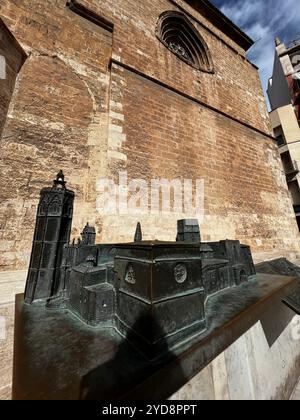 Valencia, Spagna - 3 settembre 2022: La Cattedrale di Valencia, nota anche come Cattedrale di Santa Maria, è una chiesa cattolica di Valencia, Spagna. Foto Stock