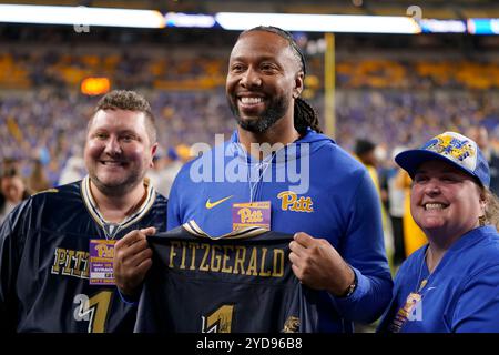 Pittsburgh, Pennsylvania, Stati Uniti. 24 ottobre 2024. 24 ottobre 2024: Larry Fitzgerald durante la University of Pittsburgh Panthers vs. Syracuse University Orange all'Acrisure Stadium di Pittsburgh, Pennsylvania. Brook Ward/Apparent Media Group (Credit Image: © AMG/AMG via ZUMA Press Wire) SOLO PER USO EDITORIALE! Non per USO commerciale! Foto Stock