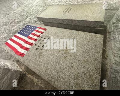 United First Parish Church: Il luogo di riposo finale dei presidenti John e John Quincy Adams Foto Stock
