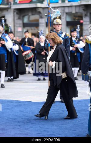 Oviedo, Spagna. 25 ottobre 2024. Ana Blandiana, Principessa delle Asturie Award 2024 per la Letteratura arrivo al Teatro Campoamor per la cerimonia durante Princess of Asturias Awards 2024 il 25 ottobre 2024 a Oviedo, Spagna. Crediti: Album/Alamy Live News Foto Stock