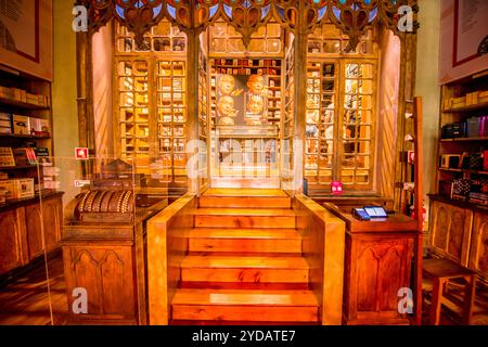 Libreria Lello (Livraria Lello) o libreria Harry Potter, Porto Portogallo. Foto Stock