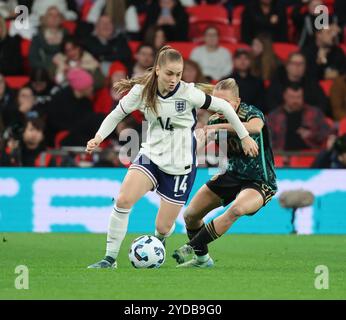 Londra, Regno Unito. 25 ottobre 2024. Jessica Park (Manchester City) dell'Inghilterra donne in azione durante la partita internazionale senior femminile tra Inghilterra donne contro Germania donne allo stadio di Wembley, Londra, il 25 ottobre 2024 Credit: Action foto Sport/Alamy Live News Foto Stock