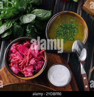 insalata di cavolo con zuppa - pranzo di lavoro Foto Stock