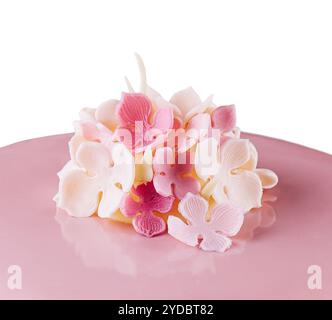 Mousse torte rosa decorate da vicino Foto Stock