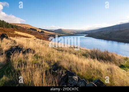 Bacino idrico di Woodhead nella Longdendale Valley nel North Derbyshire, Inghilterra. Foto Stock