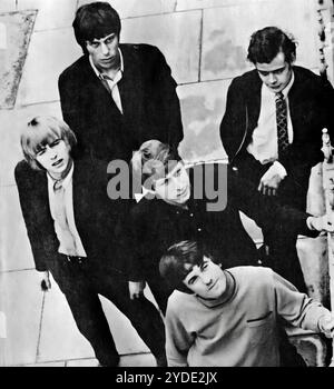 Gli Yardbirds nel 1965. (Da sinistra a destra, dall'alto verso il basso) Jeff Beck, Paul Samwell-Smith, Keith Relf, Chris Dreja e Jim McCarty, dalla copertina della rivista Beat Foto Stock