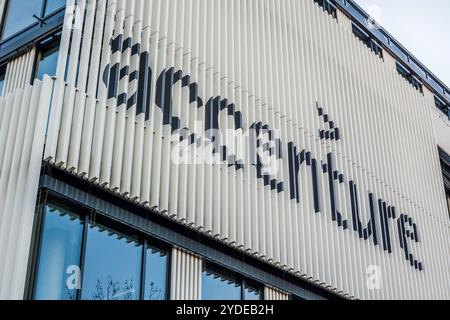 Logo Accenture all'edificio di Monaco, Germania Foto Stock