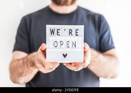 Fine della quarantena. Messaggio di saluto aperto Foto Stock