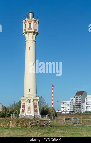 Hoge vuurtoren van Heist, faro lungo la costa del Mare del Nord a Knokke-Heist, Fiandre occidentali, Belgio Foto Stock