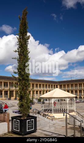 Regno Unito, Inghilterra, Yorkshire, Halifax, Centro città, cortile di Piece Hall Foto Stock