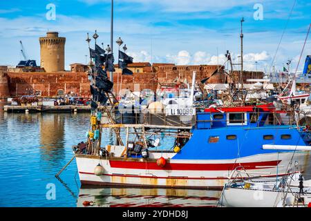 Vista della Darsena Vecchia a Livorno, Italia Foto Stock