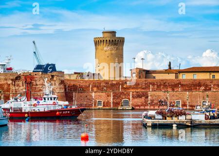 Vista della Darsena Vecchia a Livorno, Italia Foto Stock