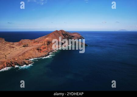 Vista aerea di Capo Ponta de Sao Lourenco, isola di Madeira, Portogallo. Foto Stock