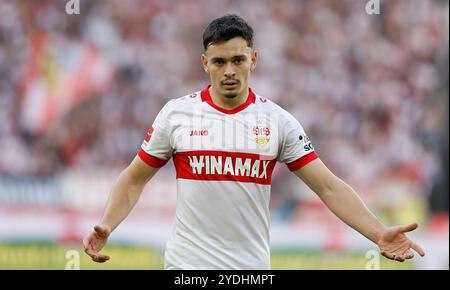 Stoccarda, Germania. 26 ottobre 2024. Im Bild: Fabian Rieder (VFB Stuttgart, 32), 26.10.2024, Fussball, Bundesliga, LE NORMATIVE VfB Stuttgart - Holstein Kiel, GER, Stuttgart, MHP Arena, DFL VIETANO QUALSIASI USO DI FOTOGRAFIE COME SEQUENZE DI IMMAGINI E/O QUASI-VIDEO. Credito: dpa/Alamy Live News Foto Stock