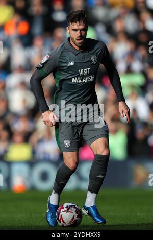 West Bromwich, Regno Unito. 26 ottobre 2024. Calum Chambers di Cardiff City prosegue con il pallone durante la partita del Campionato Sky Bet West Bromwich Albion vs Cardiff City al Hawthorns, West Bromwich, Regno Unito, 26 ottobre 2024 (foto di Gareth Evans/News Images) a West Bromwich, Regno Unito, il 10/26/2024. (Foto di Gareth Evans/News Images/Sipa USA) credito: SIPA USA/Alamy Live News Foto Stock