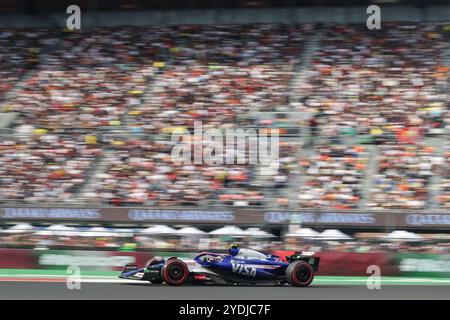 (241027) -- CITTÀ DEL MESSICO, 27 ottobre 2024 (Xinhua) -- il pilota giapponese di RB Tsunoda Yuki gareggia durante la sessione di qualificazione del Gran Premio di Formula uno di città del Messico 2024 sul circuito Hermanos Rodriguez di città del Messico, Messico, il 26 ottobre 2024. (Foto di Francisco Canedo/Xinhua) Foto Stock