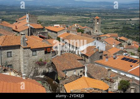 13/06/2018, Monsanto, Portogallo, Europa, vista dall'alto del villaggio montano portoghese di Monsanto, Europa Foto Stock