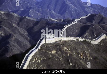 04.04.1995, Badaling, Pechino, Repubblica Popolare Cinese, Asia, vista di una sezione restaurata della grande Muraglia Cinese vicino Badaling. Il più frequ Foto Stock