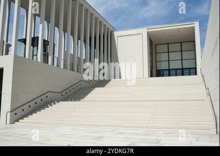 25.06.2019, Berlino, Germania, Europa, scalinata per la nuova James-Simon-Galerie sull'Isola dei Musei di Berlino-Mitte, progettata dall'architetto britannico David CH Foto Stock