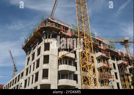 24.06.2019, Berlino, Germania, Europa, costruzione di abitazioni in un cantiere di Rummelsburger Platz a Berlino-Friedrichshain, Europa Foto Stock