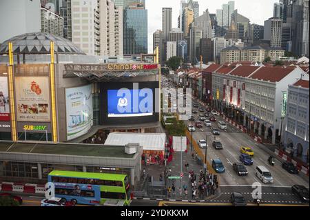 23.01.2020, Singapore, Repubblica di Singapore, Asia, vista della città sui tetti di Chinatown e lo skyline con grattacieli nel quartiere degli affari Foto Stock