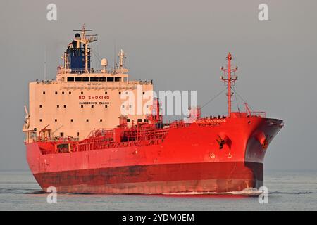 Cisterna per prodotti chimici/petroliferi CHEM SELENIO al fiordo di Kiel Foto Stock