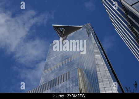 La piattaforma di osservazione a 30 Hudson Yards conosciuta come Edge sul lato ovest di Manhattan New York City NY USA Foto Stock