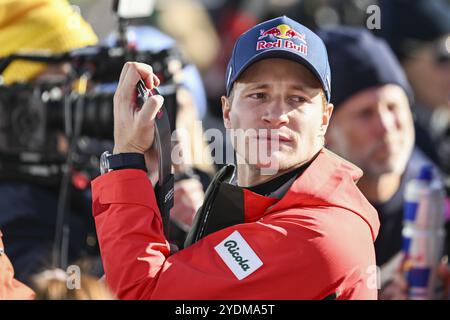 Soelden, Austria. 27 ottobre 2024. SOELDEN, AUSTRIA - OKTOBER 27: La Svizzera Marco Odermatt durante la prima prova Audi FIS Coppa del mondo di sci alpino - Slalom gigante maschile il 27 ottobre 2024 a Soelden, Austria. 241027 SEPA 26 026 - 20241027 PD2858 credito: APA-PictureDesk/Alamy Live News Foto Stock