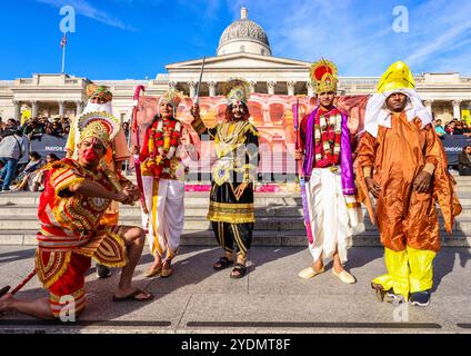 Trafalgar Square, 27 ottobre 2024 Diwali il festival delle luci è celebrato nel centro di Londra, credito: Paul Quezada-Neiman/Alamy Live News Foto Stock