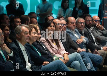 Calella, Spagna. 27 ottobre 2024. L'ultimo giorno del congresso per il partito indipendentista Junts guidato dall'ex presidente Puigdemont, dove è stata ratificata la nuova dirigenza del partito, con Puigdemont in prima linea. Último día del congreso del partido independent de Puigdemont, 'Junts', donde se ha ratificado la nueva ejecutiva del partido, con el expresidente Puigdemont al frente. Nella foto: Laura Borras News-Politics-Calella, Barcellona, Spagna domenica, ottobre, 27, 2024 (foto di Eric Renom/LaPresse) credito: LaPresse/Alamy Live News Foto Stock