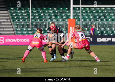 Londra, Regno Unito. 27 ottobre 2024. Donna Rose (Saracens) con il pallone durante la partita Saracens Women vs Gloucester-Hartpury Women allo Stonex Stadium per la quarta giornata della Premiership Women's Rugby 2024/25. UK © ️ crediti: Elsie Kibue/Alamy Live News Foto Stock