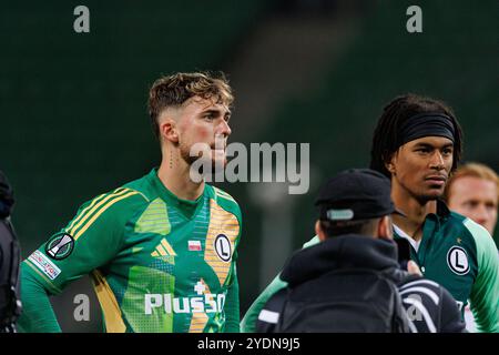 Kacper Tobiasz è stato visto durante la partita della UEFA Europa Conference League tra le squadre del Legia Warszawa e del Real Betis Balompie allo Stadion Miejski Legii Warsz Foto Stock