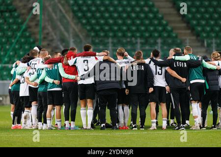 Squadra del Legia vista durante la partita della UEFA Europa Conference League tra le squadre del Legia Warszawa e del Real Betis Balompie allo Stadion Miejski Legii Warsza Foto Stock