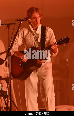 Miami Beach, Florida, Stati Uniti. 26 ottobre 2024. Air si esibisce durante il 25° anniversario del Moon Safari al Fillmore il 26 ottobre 2024 a Miami Beach, Florida. Crediti: Mpi04/Media Punch/Alamy Live News Foto Stock