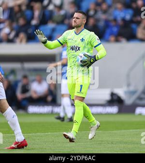 Darmstadt, Germania. 27 ottobre 2024. 27.10.2024, xdcx, Fussball 2. Bundesliga, SV Darmstadt 98 - SSV Ulm 1846, emonline, emspor, despor, v.l., TORWART MARCEL SCHUHEN (SV DARMSTADT 98) LE NORMATIVE DFL/DFB VIETANO QUALSIASI USO DI FOTOGRAFIE COME SEQUENZE DI IMMAGINI E/O QUASI-VIDEO. Credito: dpa/Alamy Live News Foto Stock