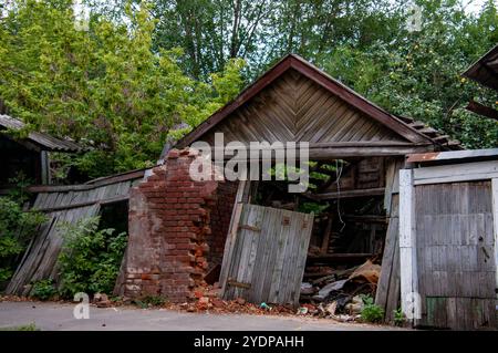 Vista della città di Syzran nella regione di Samara alloggi fatiscenti a Syzran Samara regione di Samara Russia Copyright: XSvetlanaxVozmilovax Vozmilova60 Foto Stock