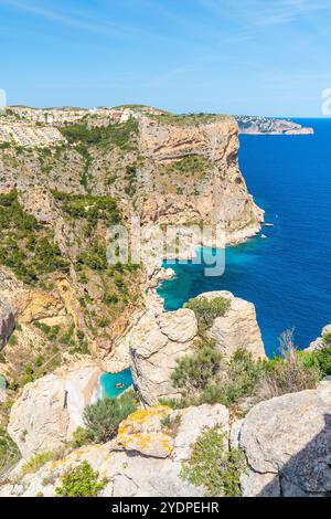 Cala del Moraig vista da Mirador del Moraig, El Poble Nou de Benitaxell, Alacant Alicante, Comunità Valenciana, Spagna Foto Stock