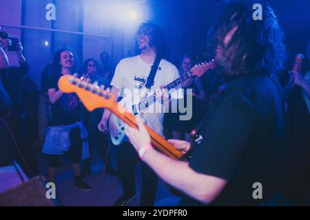 I DZ Deathrays vivono a YES, Manchester Foto Stock