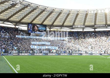 Roma, Italia. 27 ottobre 2024. Tifosi laziali visti durante la partita di serie A tra Lazio e Genova allo stadio olimpico. Punteggio finale Lazio 3 : 0 Genova (foto di Mattia Vian/SOPA Images/Sipa USA) credito: SIPA USA/Alamy Live News Foto Stock