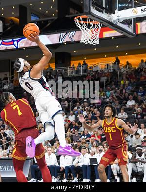 Menifee, California, Stati Uniti. 26 ottobre 2024. Gonzaga guardia Ryan Nembhard (0) eleva per il tiro. (Credit Image: © Ardie Crenshaw/ZUMA Press Wire) SOLO PER USO EDITORIALE! Non per USO commerciale! Foto Stock