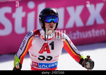 Soelden, Austria. 27 ottobre 2024. Rettenbachglacier, SOELDEN, AUSTRIA Jonas Stockinger ( Germania ) durante lo Slalom gigante maschile al FIS Ski Weltcup Opening 2024/25, Rettenbachglacier, Soelden, Austria. (Julia Kneissl/ SPP) credito: SPP Sport Press Photo. /Alamy Live News Foto Stock