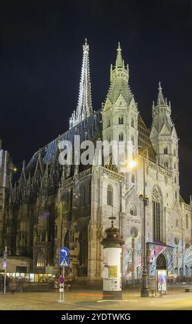 La cattedrale di Santo Stefano è l'edificio religioso più importante di Vienna Foto Stock