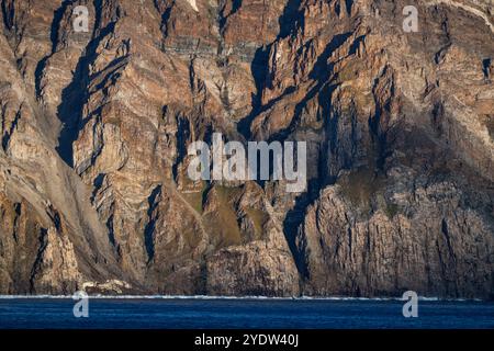 Alba sull'isola di Coburg, Nunavut, Artico canadese, Canada, Nord America Foto Stock