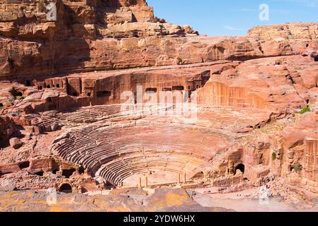 Città storica e archeologica nabatea di Petra, patrimonio dell'umanità dell'UNESCO, Giordania, Medio Oriente Foto Stock