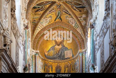 Cattedrale di Cefalù (Duomo di Cefalu), sito patrimonio dell'umanità dell'UNESCO, Cefalù, Palermo, Sicilia, Italia, Mediterraneo, Europa Foto Stock