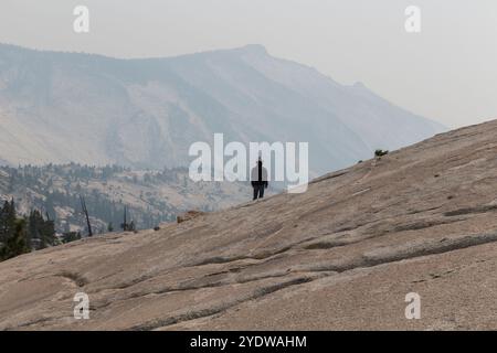 Olmstead Point, Haze da Wildfire, Yosemite National Park, CALIFORNIA Foto Stock