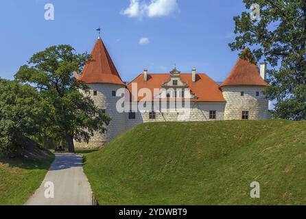 Parte restaurata del castello di Bauska, Lettonia, Europa Foto Stock