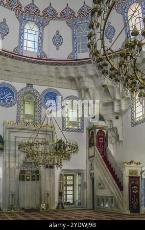 La moschea Gazi Atik Ali Pasha è un'antica moschea ottomana situata a Istanbul, Turchia. Interno Foto Stock